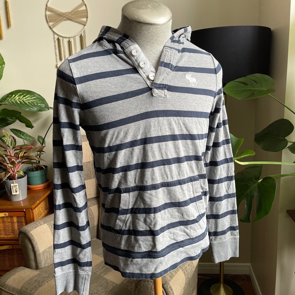 Men’s Abercrombie & Fitch light weight hoodie - Picture 1 of 4